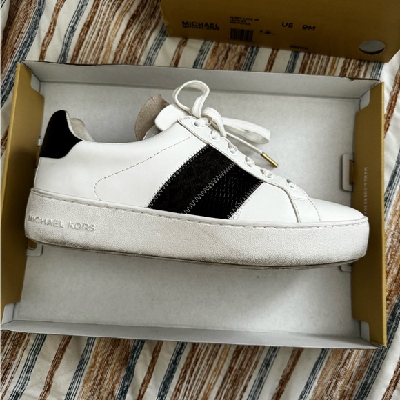 Michael Kors Poppy Lace Up Leather Women's Size 9M Sneaker White Brown Shoes - Picture 3 of 7